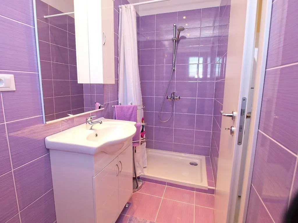 Apartments Vesna 1000 Pula